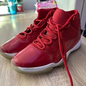 Air Jordan 11’s retro red men’s